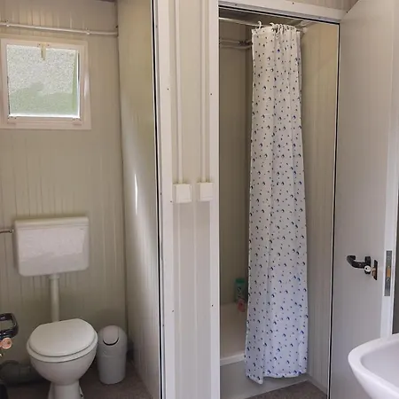 אוהל מפואר & Glamping Grintovec