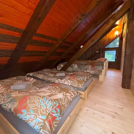 & Glamping Grintovec Luxury tent *