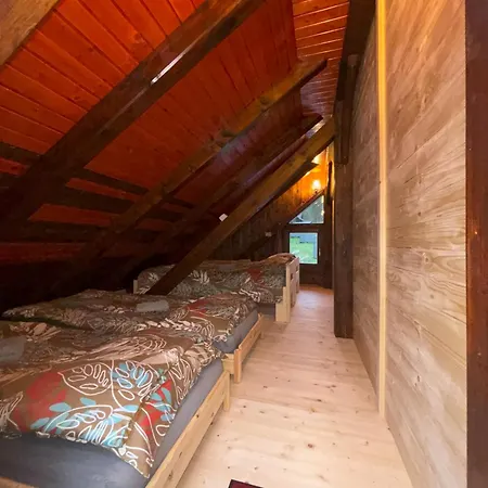 & Glamping Grintovec 豪华帐篷 普雷德沃尔